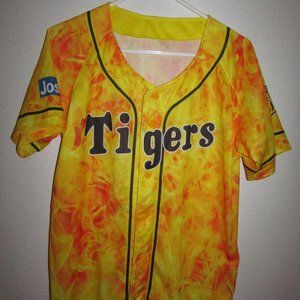 Medium Detroit Tigers Team Jersey Shirt Med